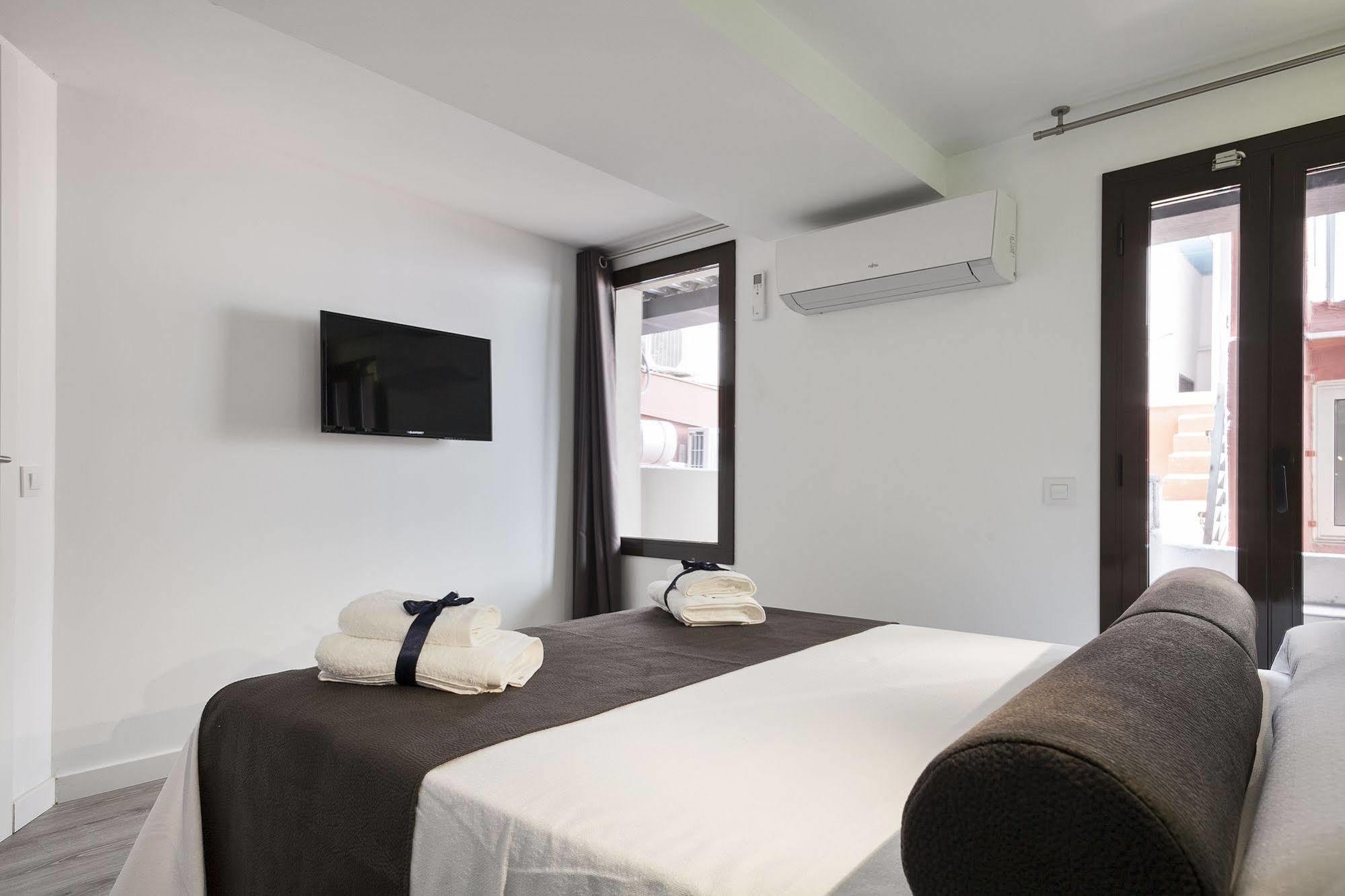 Habitat Apartments Adn Барселона Экстерьер фото